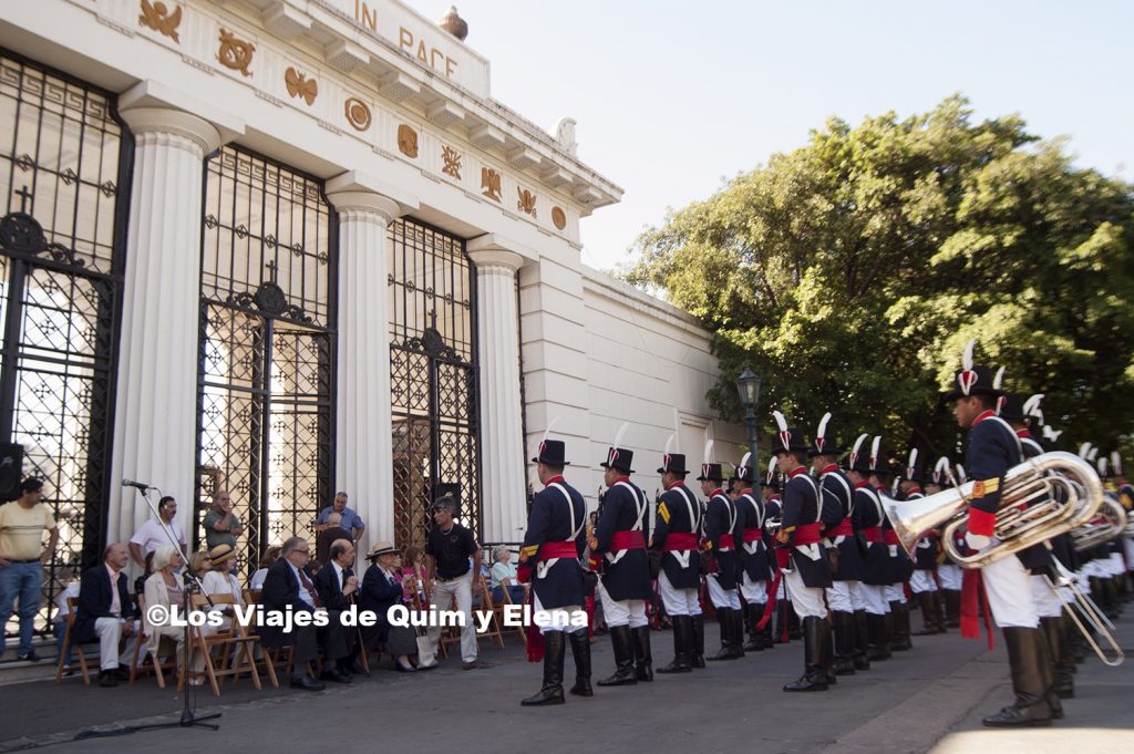 Celebración en el cementerio de Recoleta
