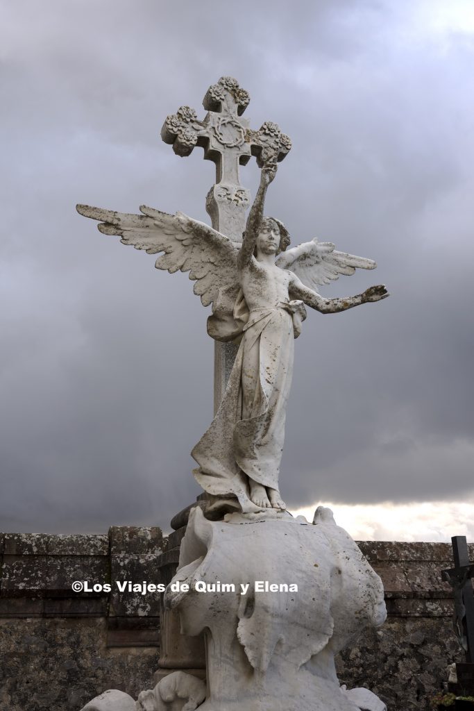 Cementerio modernista de Comillas