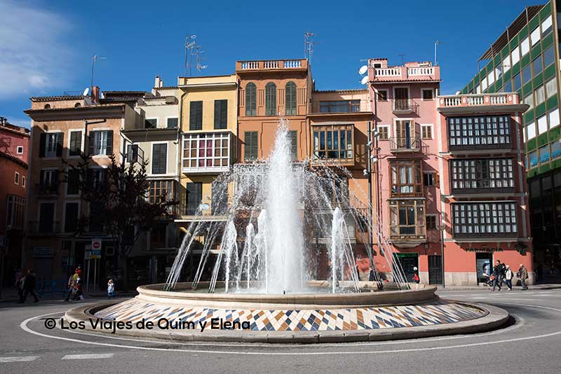 Plaza de la Reina
