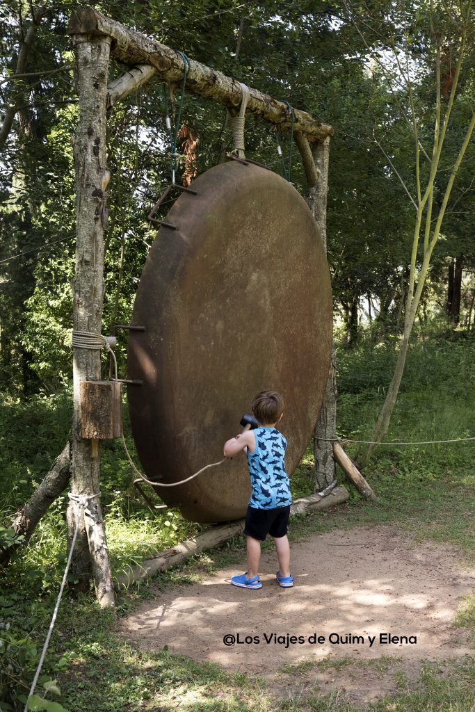 Caminar descalzos en Selva Aventura