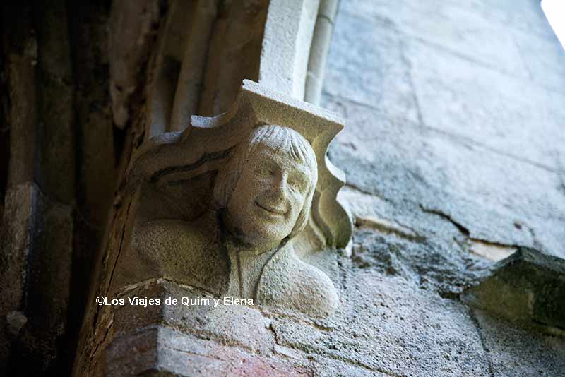 El capitel con la que creen es la cara de Colón