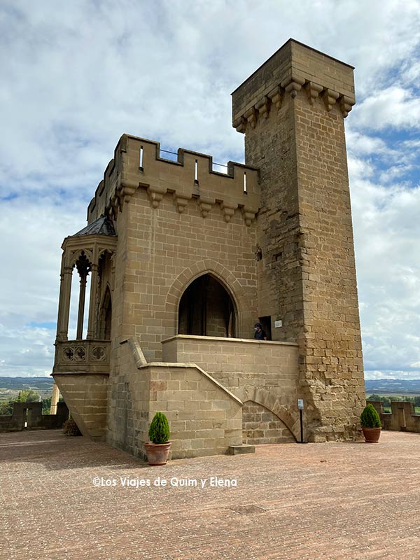 Una de las torres del Palacio