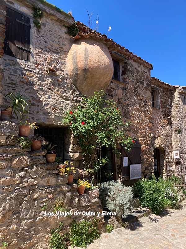 Las casas de Castelnou son una chulada