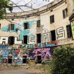 Fachada del Balneario de la Puda