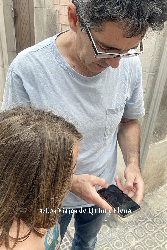 Éric participando en el juego de Escape de Town