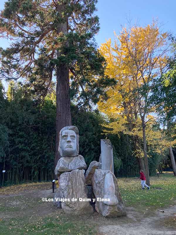 Las esculturas en Saint Cyprien