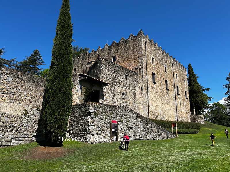 Panorámica del Castell de Montesquiu