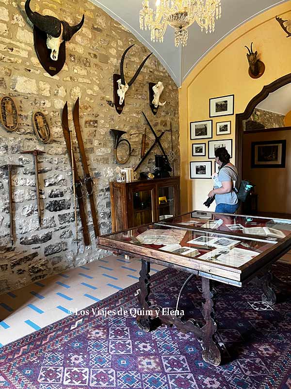 Objetos de Emili Juncadella en el Castell de Montesquiu