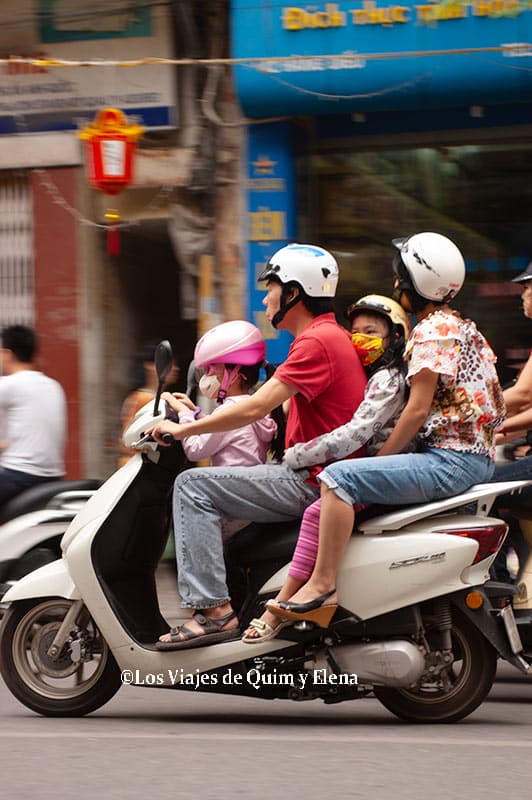 Motos en Hanói, visita a Vietnam