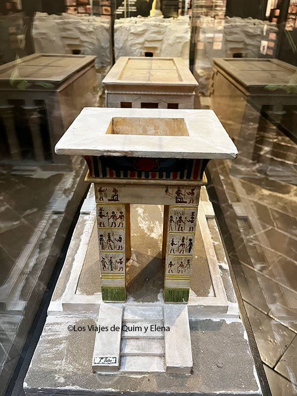 Maqueta del templo de Dandur
