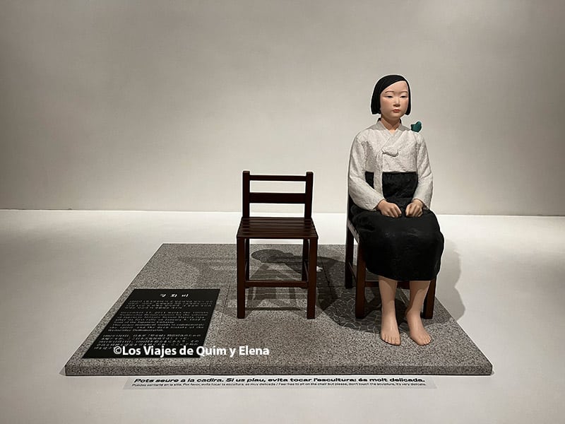 "The statue of a Girl of Peace" Kim Eun-Sung & Kim Seo-Kyung