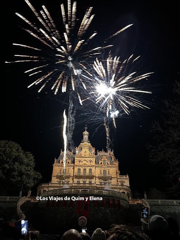 Fuegos artificiales en el Chateau de Aubiry