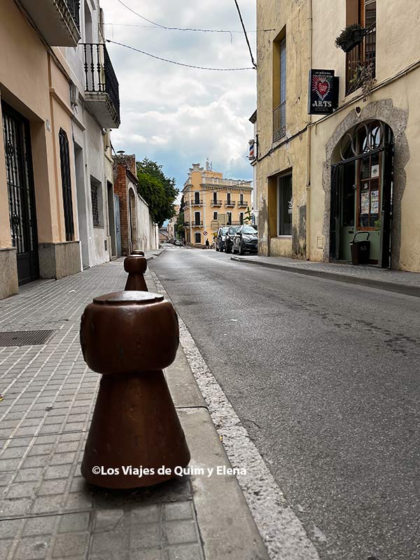 El cava está presente por toda la ciudad de Sant Sadurní de Anoia